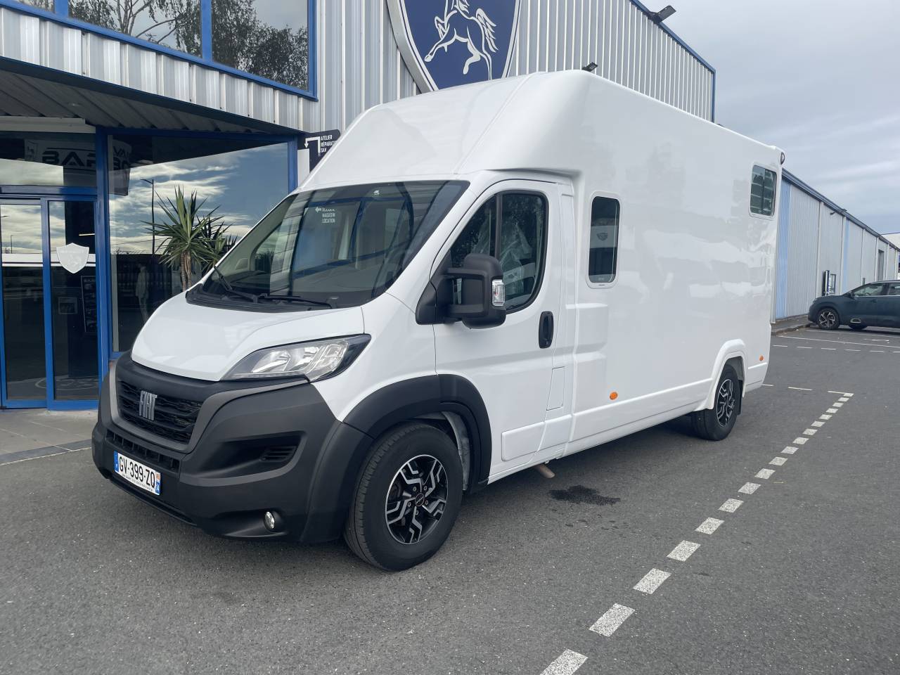 Furgoneta para caballos Barbot Ducato 2024 De segunda mano