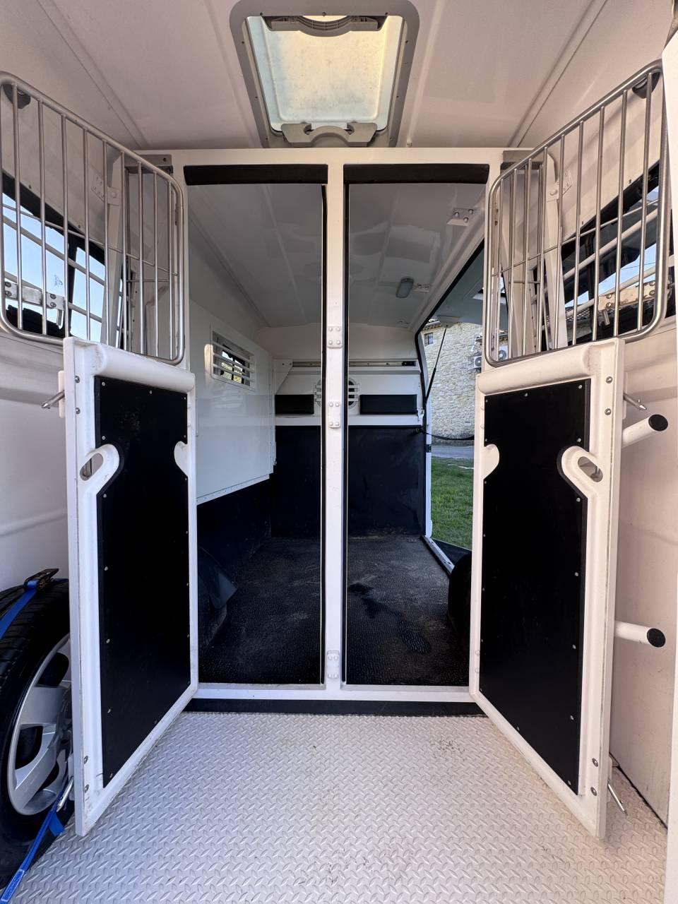 Furgoneta para caballos Barbot XLS HARAS 2020 De segunda mano