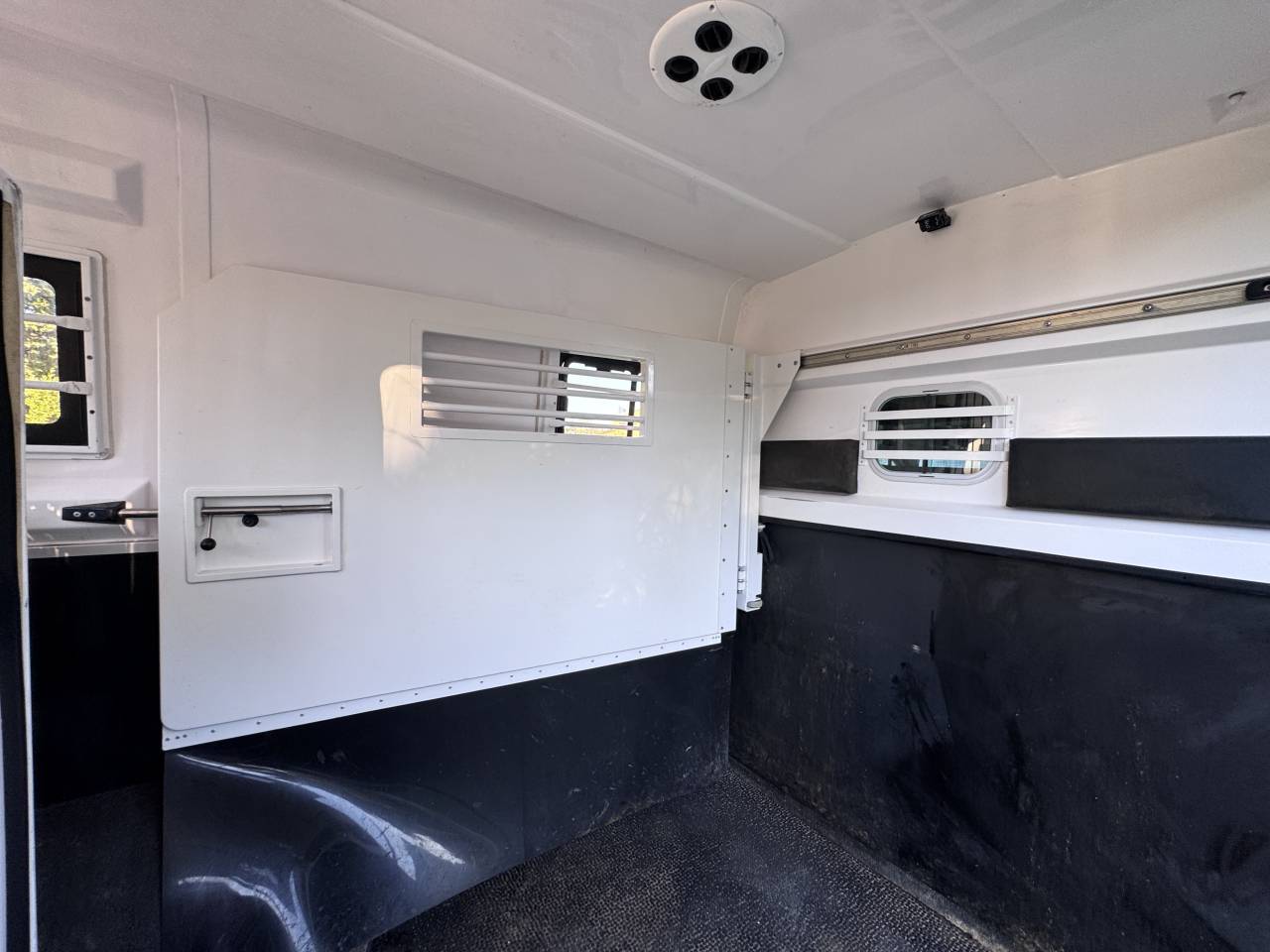 Furgoneta para caballos Barbot XLS HARAS 2020 De segunda mano