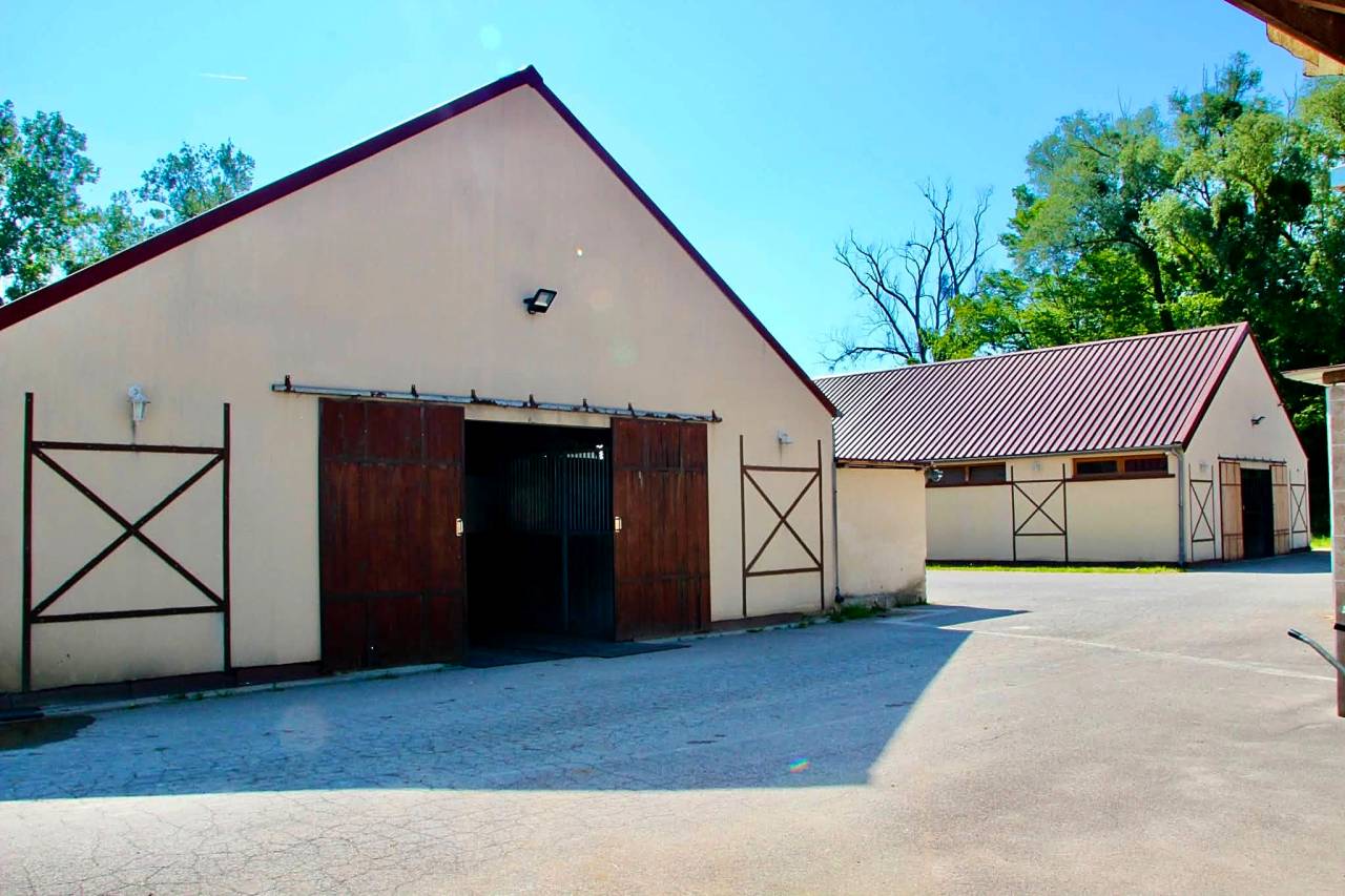 Cuadra de carrera En venta Oise