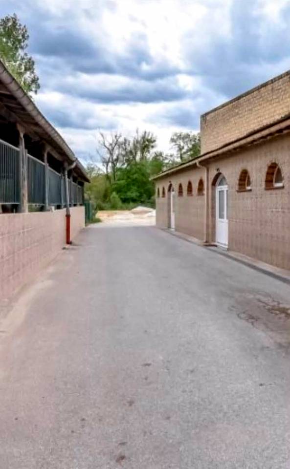 Cuadra de carrera En venta Oise