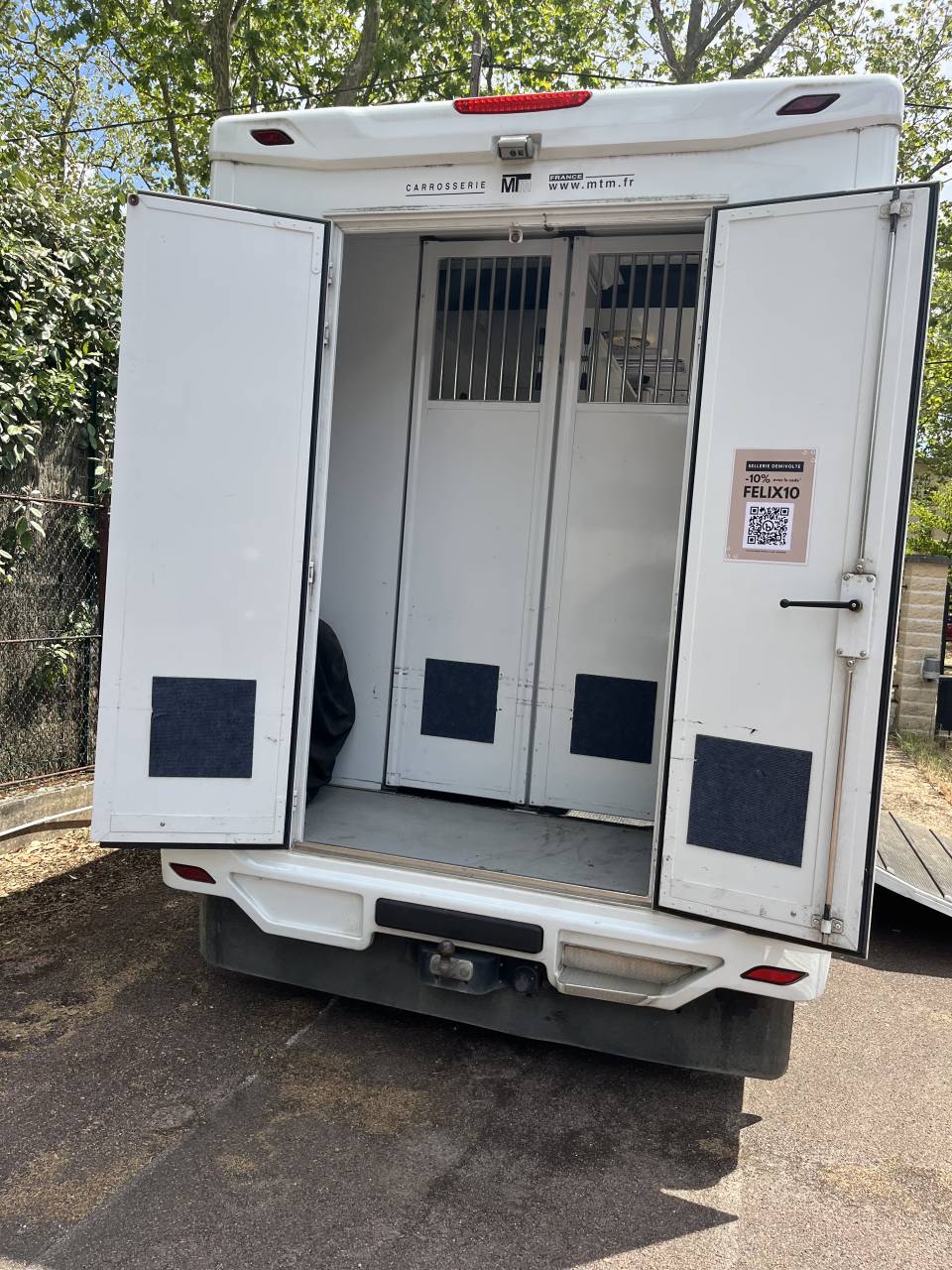 Furgoneta para caballos Renault Mtm 2021 De segunda mano