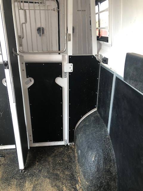 Furgoneta para caballos Renault barbot XL 2020 De segunda mano