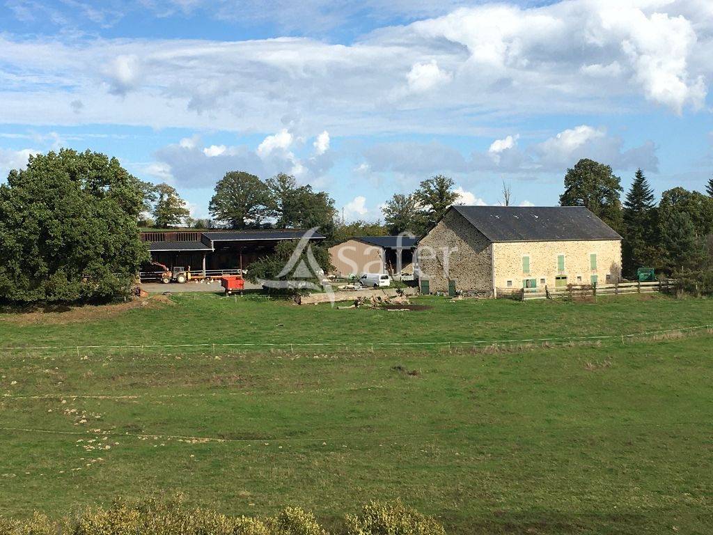 Explotaci&oacute;n agr&iacute;cola En venta Creuse