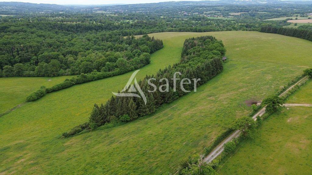 Explotaci&oacute;n agr&iacute;cola En venta Creuse