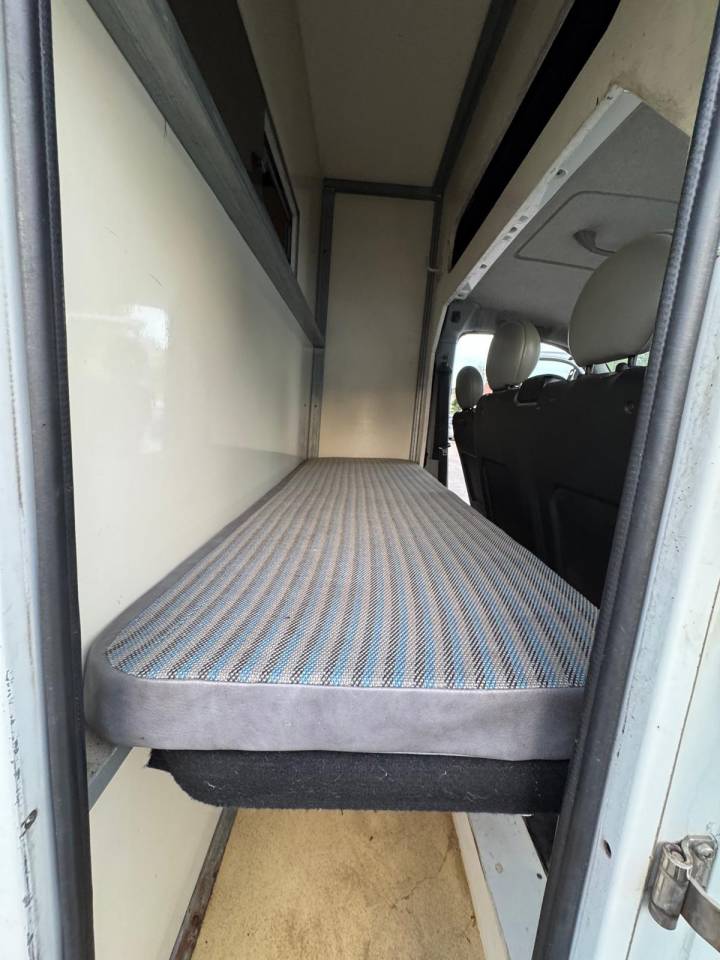 Furgoneta para caballos Renault Master 2005 De segunda mano