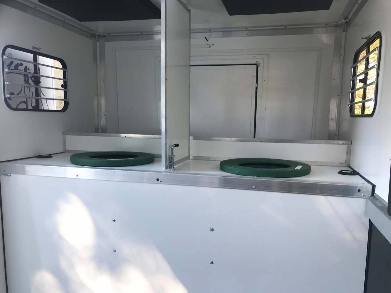 Furgoneta para caballos Renault  2014 De segunda mano