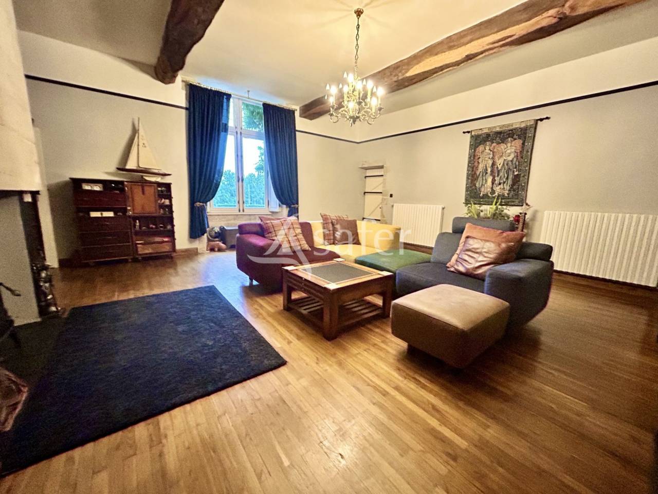 Propiedad ecuestre En venta Vend&eacute;e