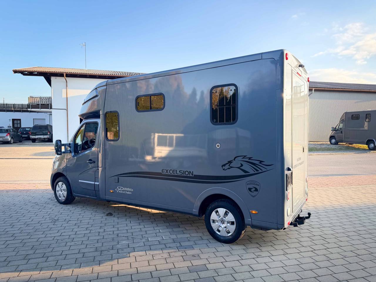 Furgoneta para caballos Otra marca OPEL MOVANO 150 AUTOMATIQUE EXCELSION 5 2013 De segunda mano