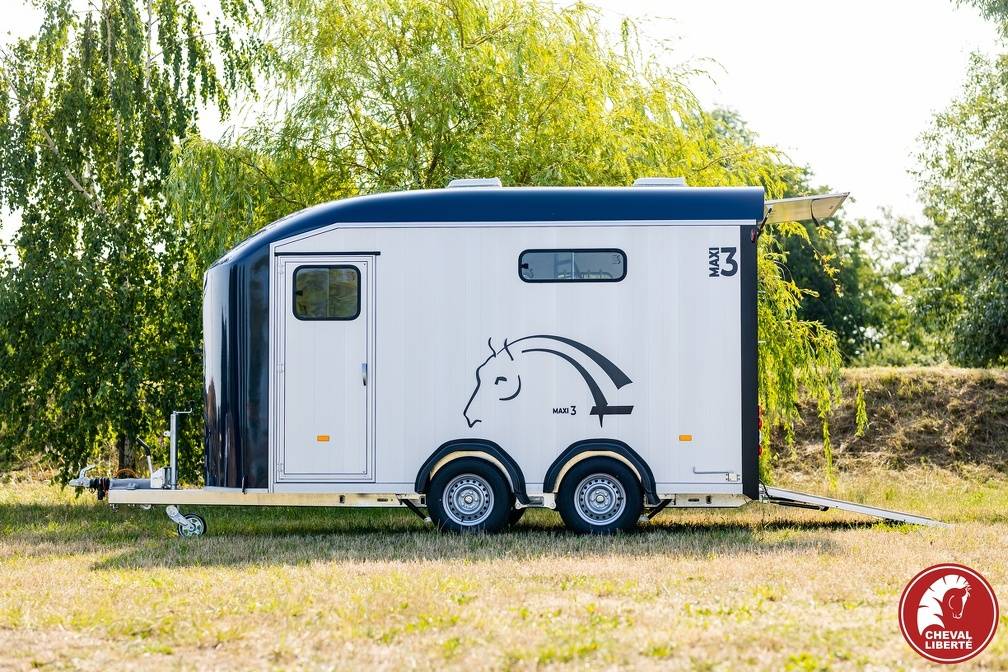 Van caballos Cheval Liberté MINIMAX  3 Caballos 2025 Nuevo