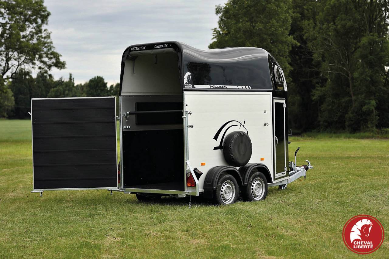 Van caballos Cheval Liberté Gold One aluline (tout alu) 1,5 Caballos 2024 Nuevo