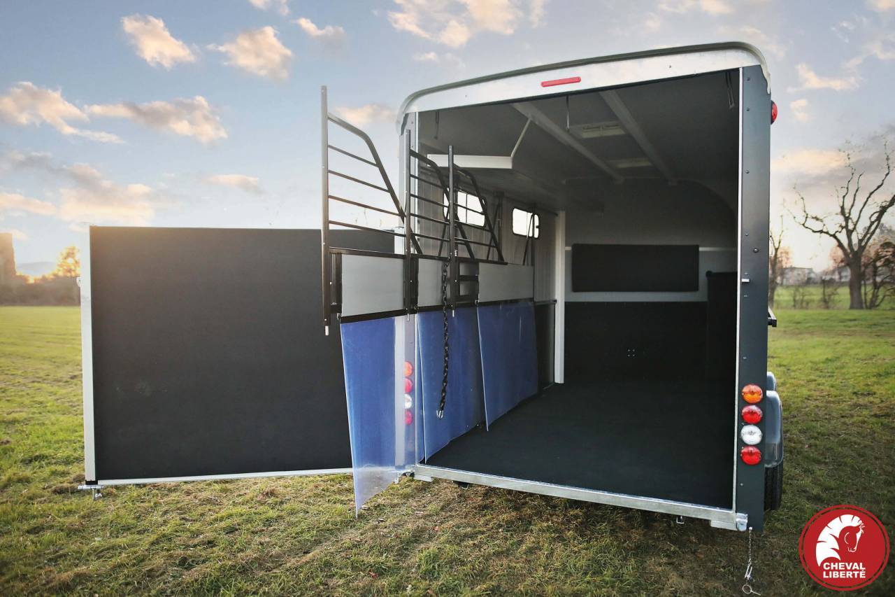 Van caballos Cheval Libert&eacute; OPTIMAX 4 Caballos 2024 Nuevo