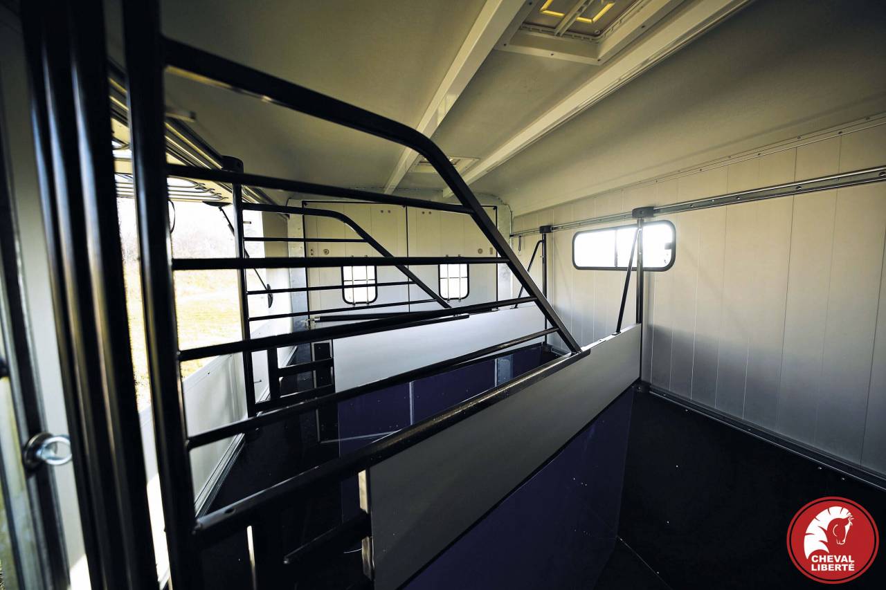 Van caballos Cheval Libert&eacute; OPTIMAX 4 Caballos 2024 Nuevo