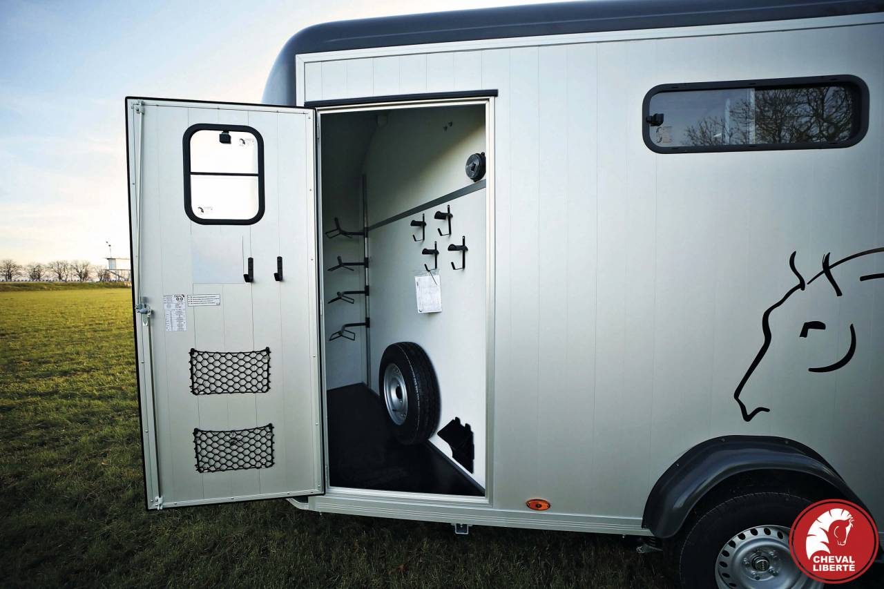 Van caballos Cheval Libert&eacute; OPTIMAX 4 Caballos 2024 Nuevo