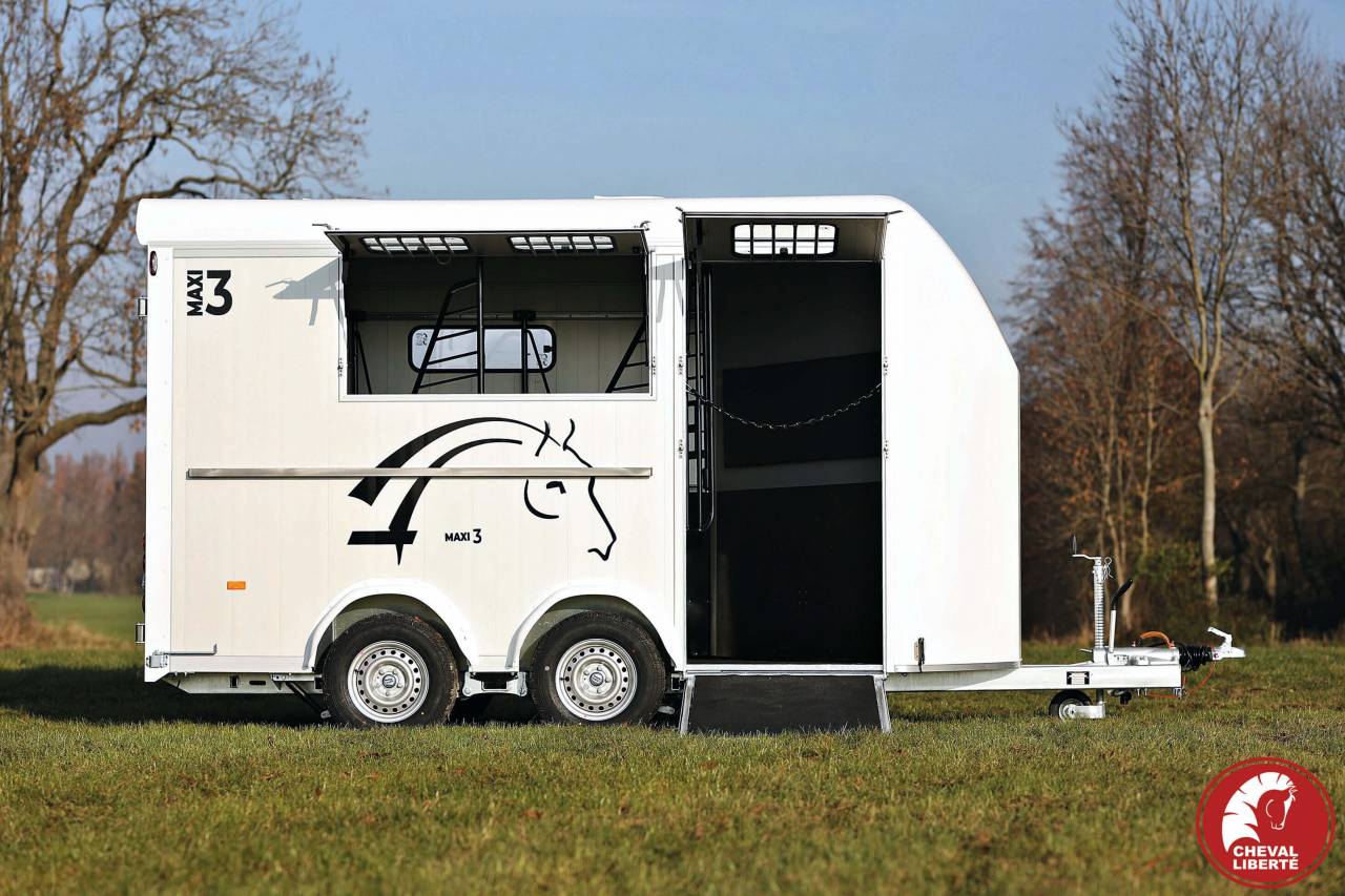Van caballos Cheval Liberté MAXI 3 3 Caballos 2024 Nuevo