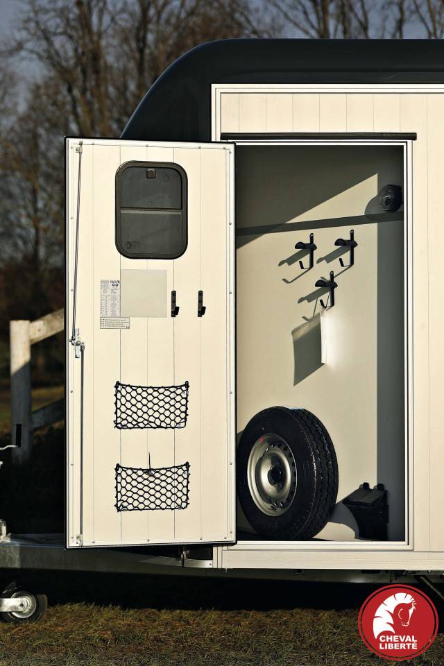 Van caballos Cheval Liberté MAXI 3 3 Caballos 2024 Nuevo