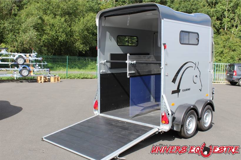Van caballos Cheval Liberté GOLD TOURING COUNTRY 2 Caballos 2025 Nuevo