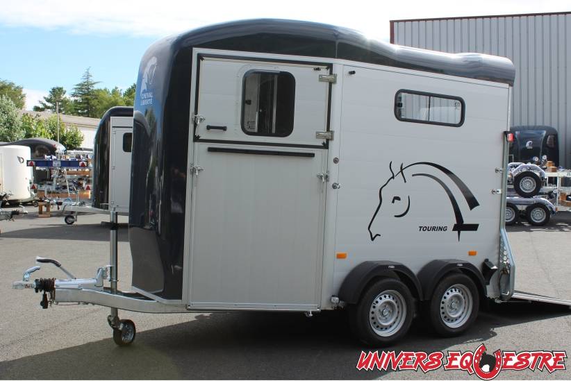 Van caballos Cheval Liberté GOLD TOURING COUNTRY 2 Caballos 2025 Nuevo
