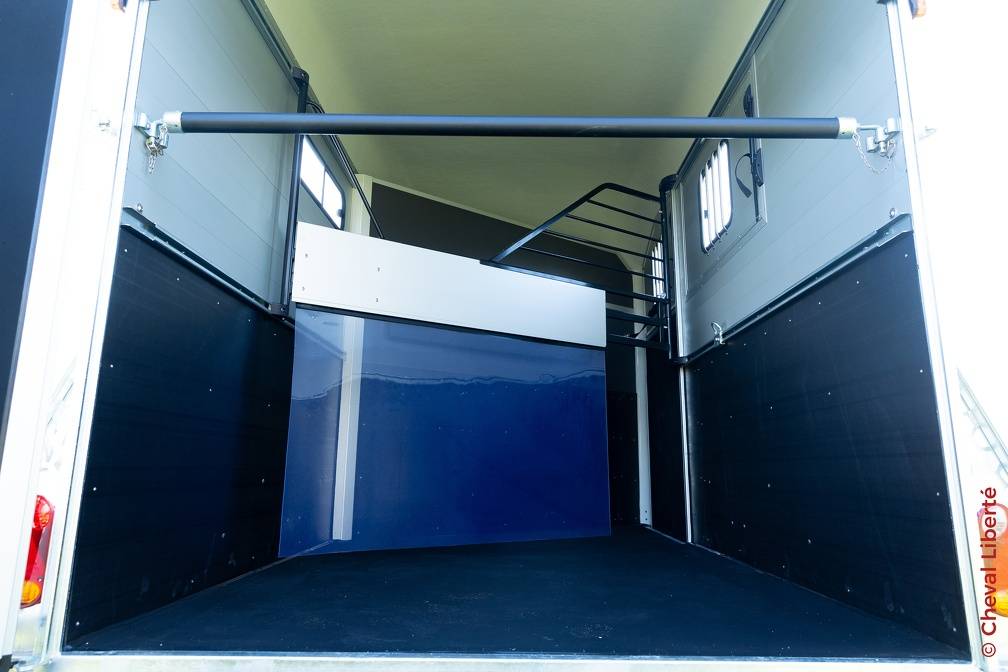 Van caballos Cheval Liberté DUOMAX 2 Caballos 2024 Nuevo