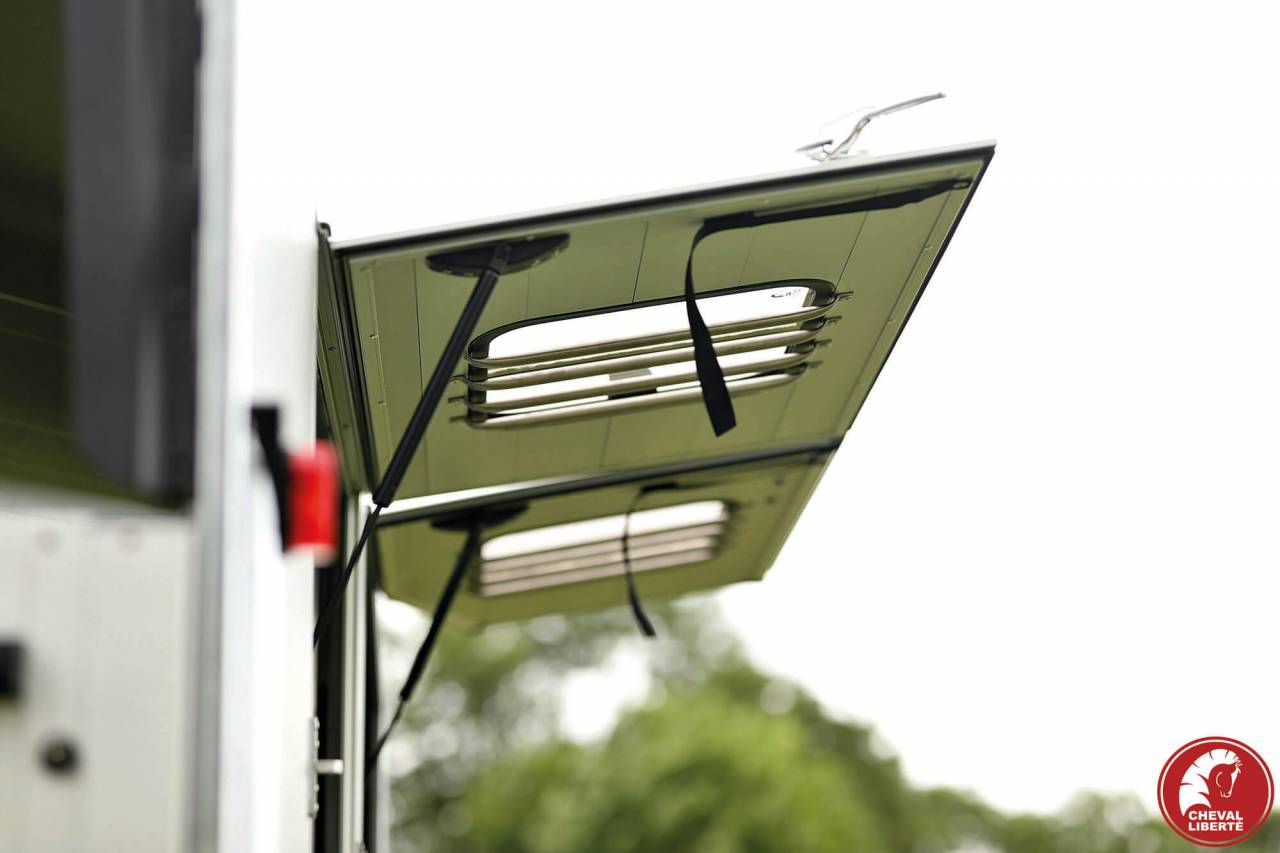 Van caballos Cheval Liberté MAXI 2 2 Caballos 2024 Nuevo
