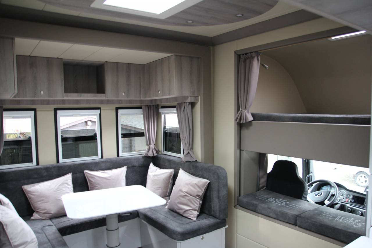 Camión para caballos Man MAN 0 Nuevo