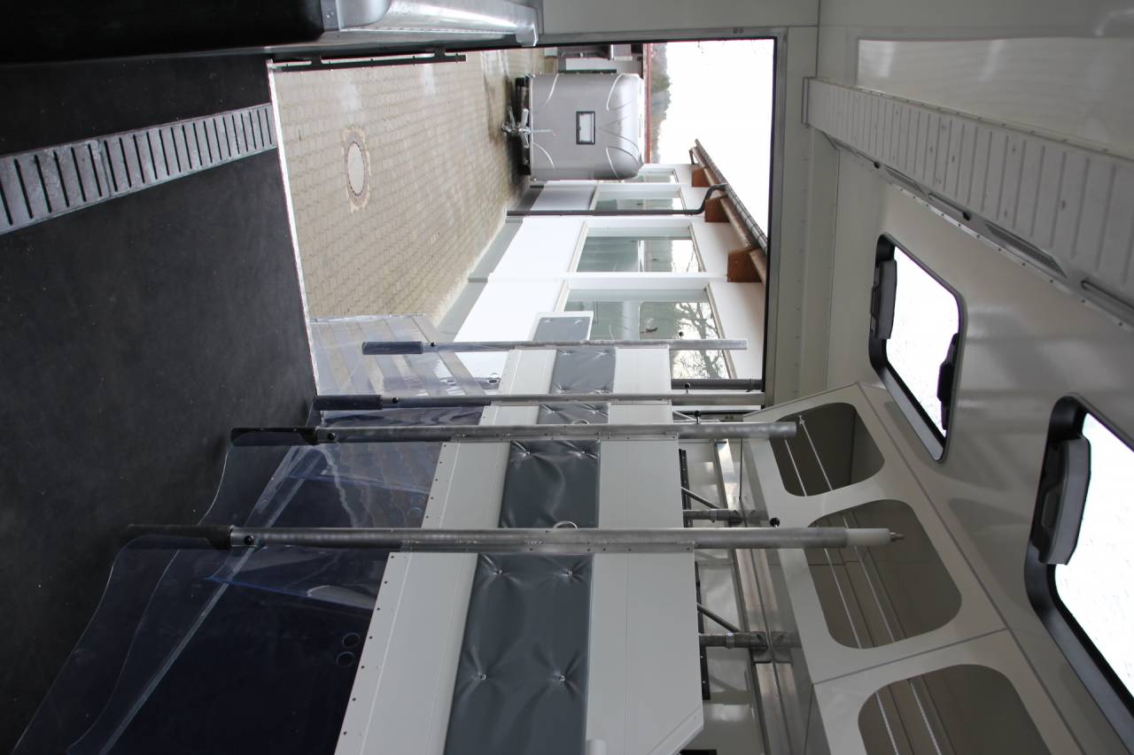 Camión para caballos Man MAN 0 Nuevo