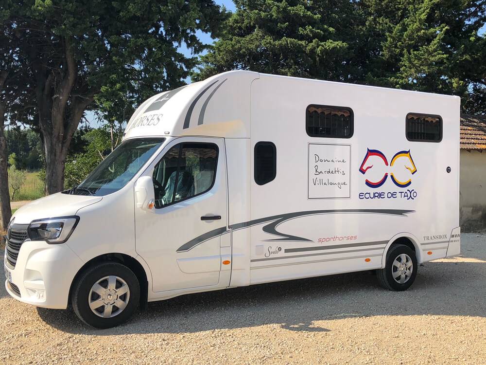 Furgoneta para caballos Trans Box SVELTO 5 S 2024 Nuevo
