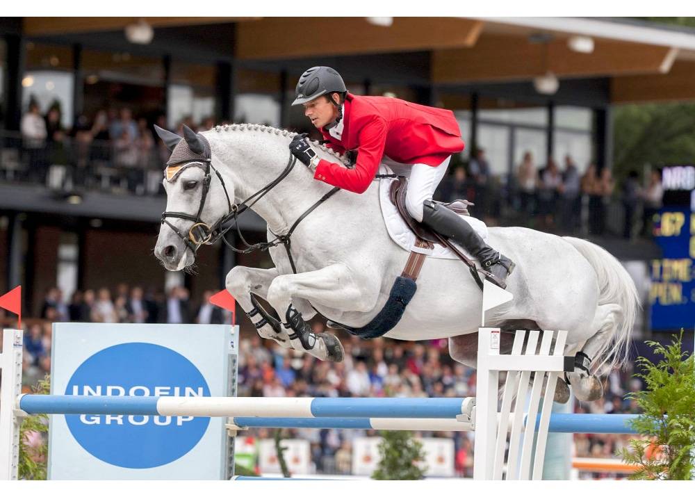 Cornet Obolensky - BWP Caballo de Sangre Belga 1999 por CLINTON