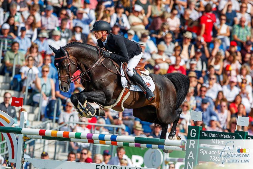 Quel Homme de Hus - Silla Francés 2006 por QUIDAM DE REVEL