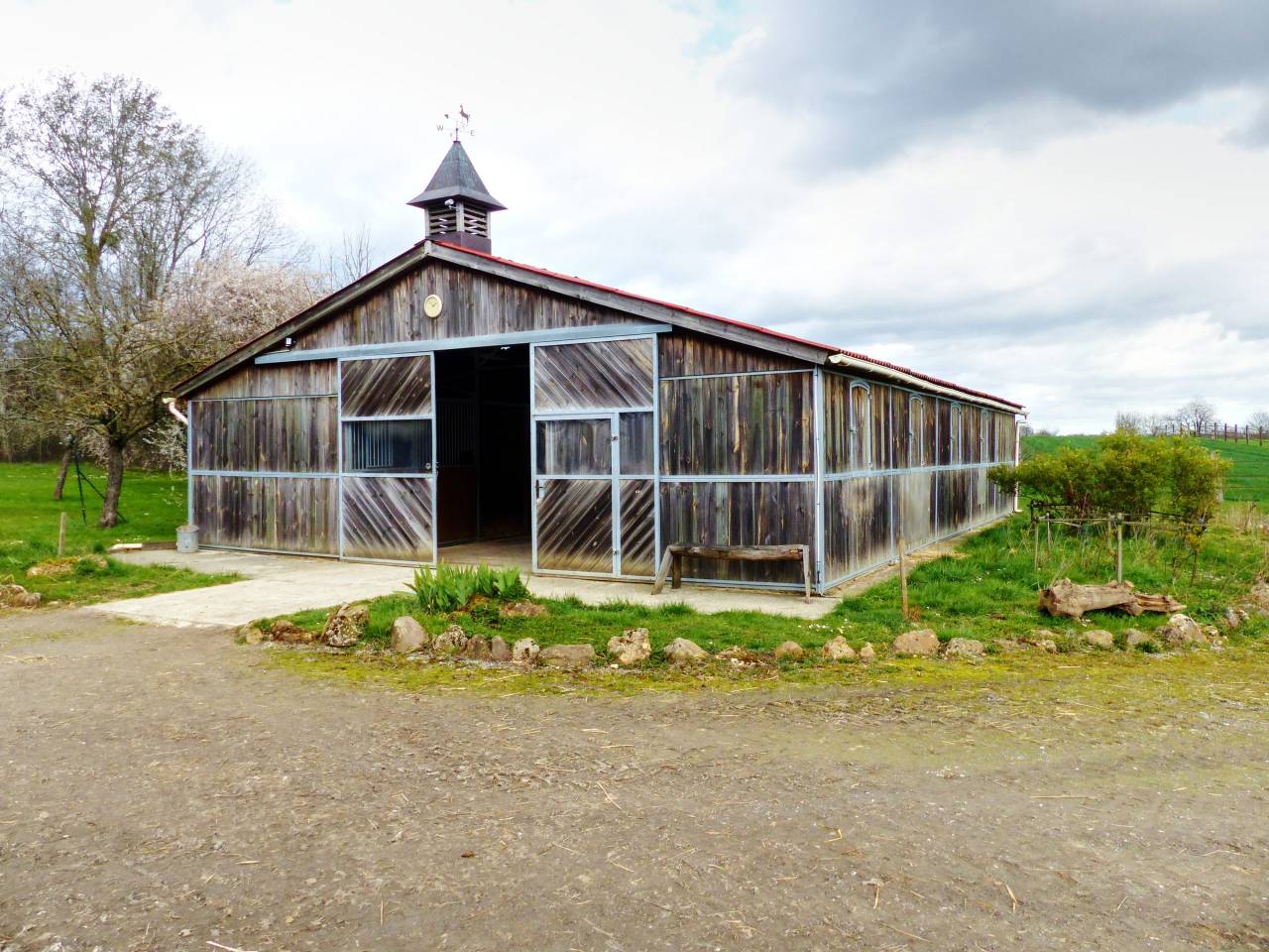 Cuadra de propietarios En venta Sena y Marne