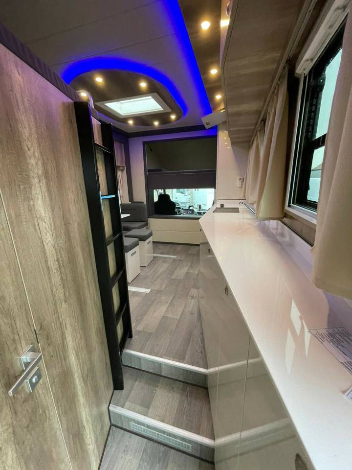 Camión para caballos Man MAN 0 Nuevo