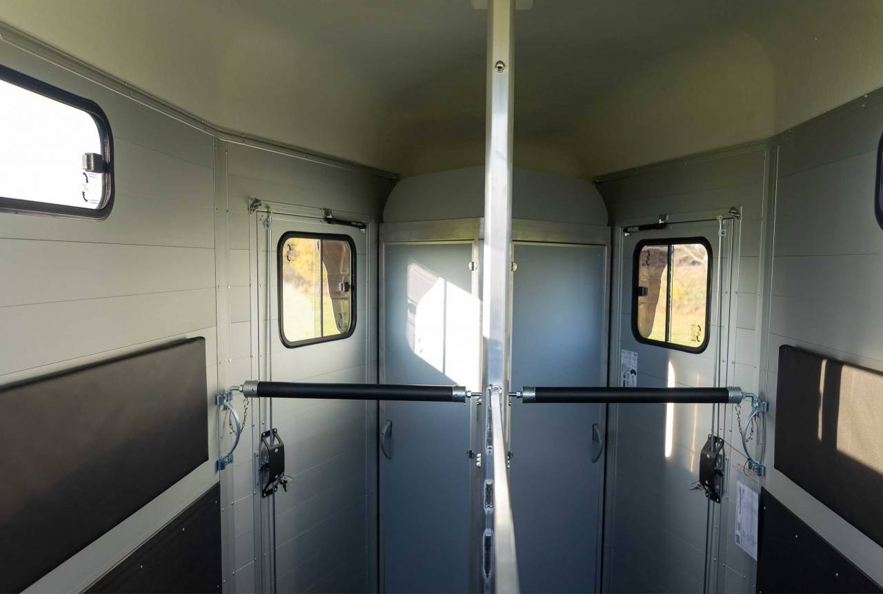 Van caballos Cheval Liberté  2 Caballos 2025 Nuevo