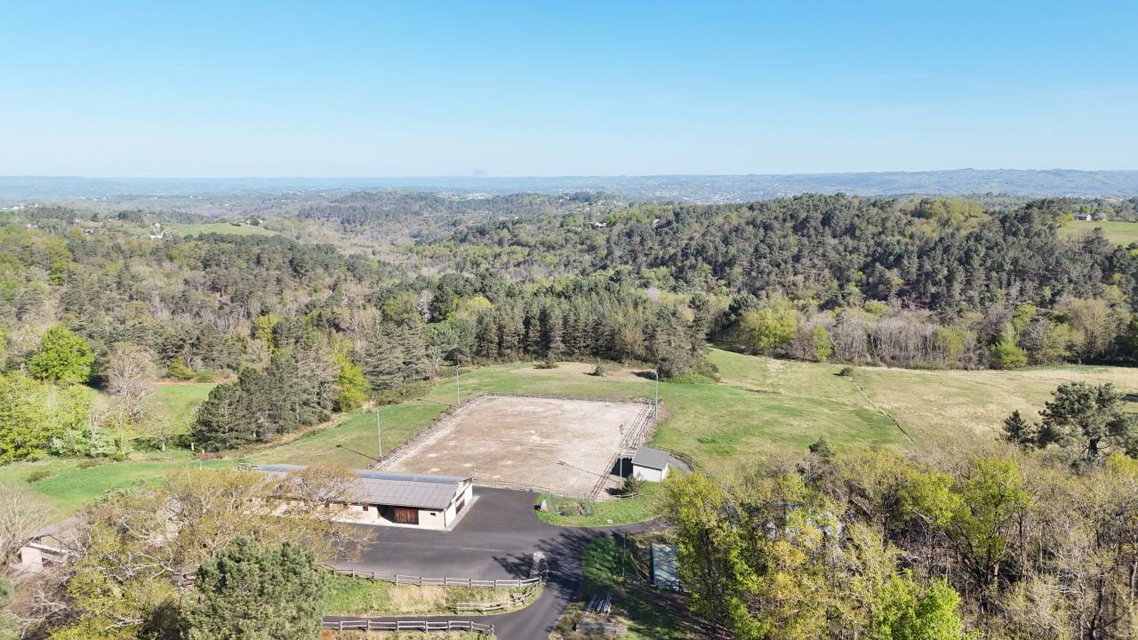 Bonita residencia ecuestre En venta Corrèze
