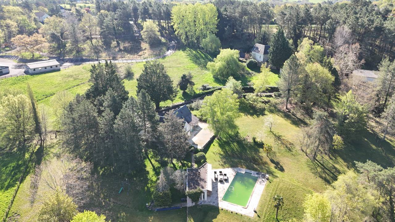 Bonita residencia ecuestre En venta Corrèze