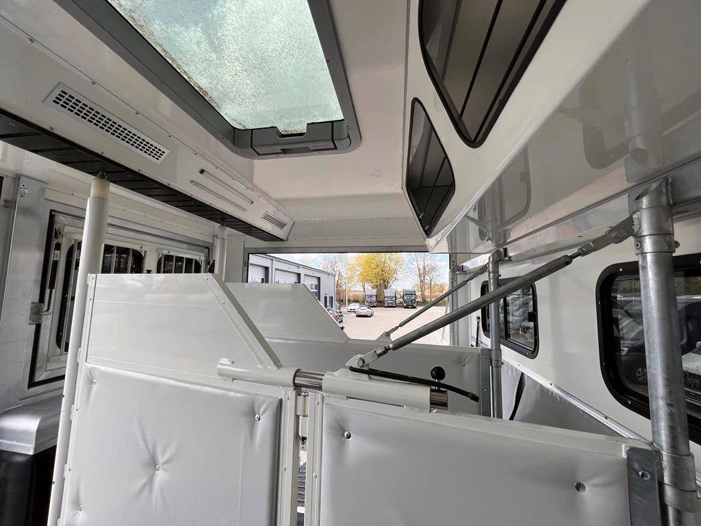 Camión para caballos Otra marca FUSO  0 Nuevo