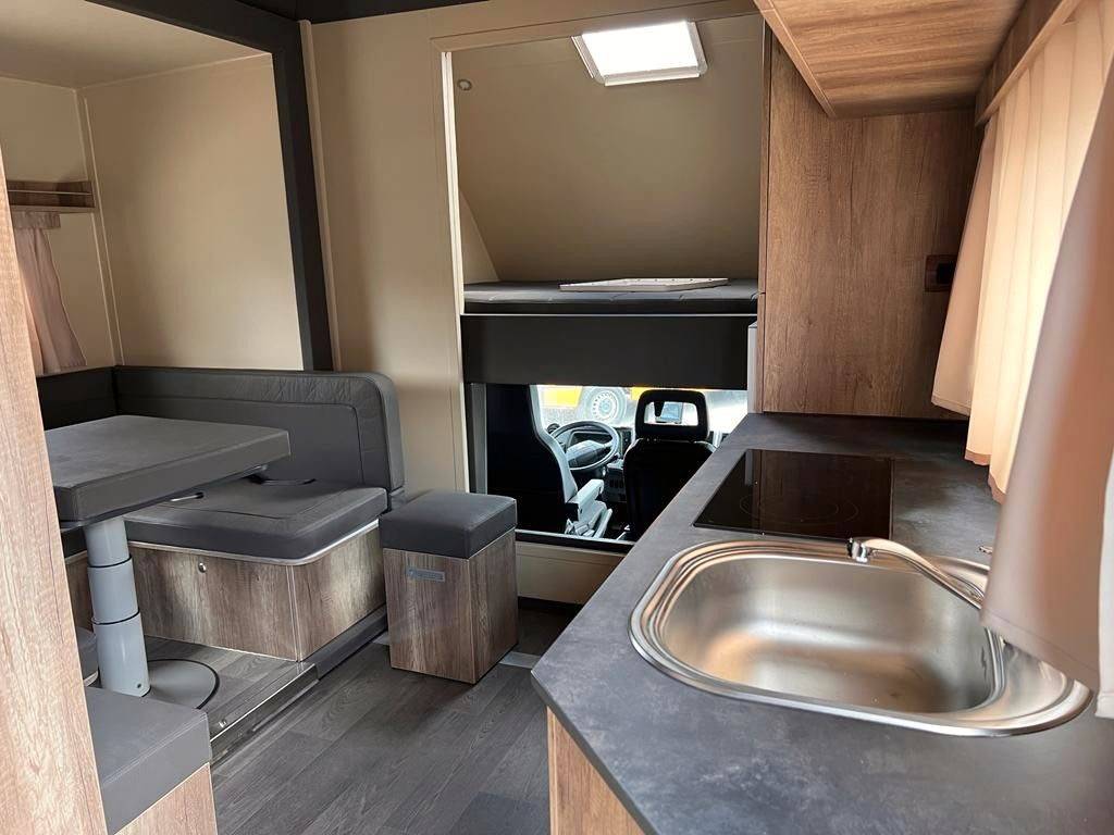 Camión para caballos Otra marca FUSO  0 Nuevo