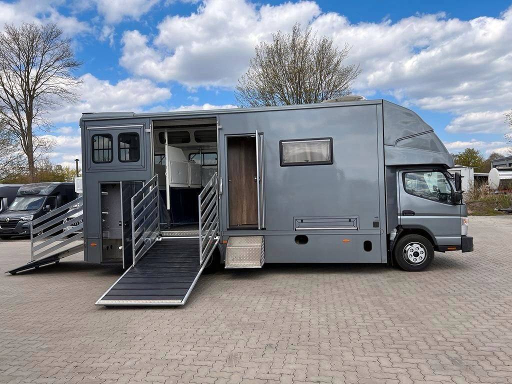 Camión para caballos Otra marca FUSO  0 Nuevo