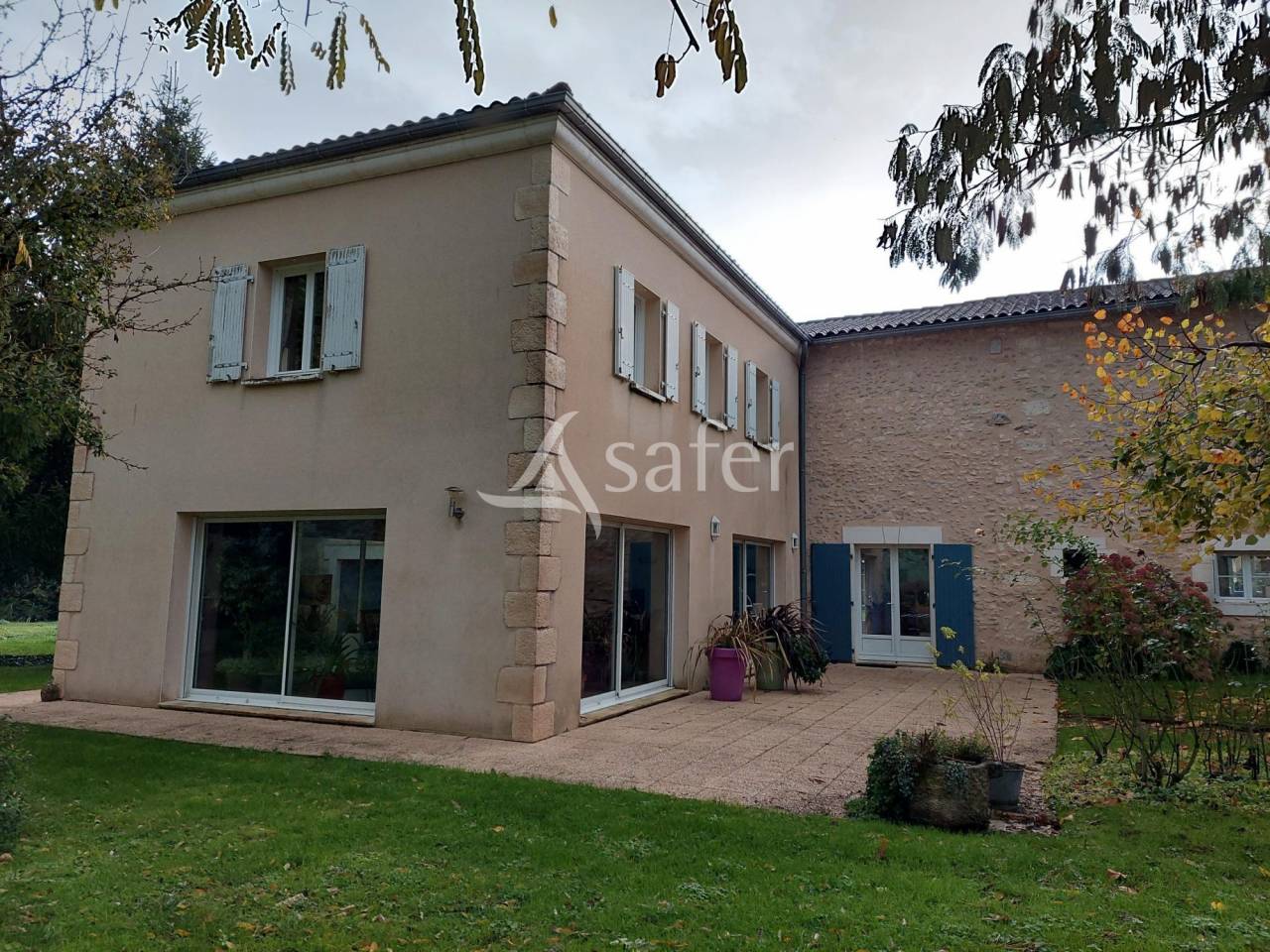 Explotación arborícola En venta Dordoña