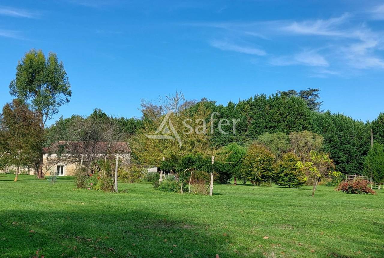 Explotación arborícola En venta Dordoña