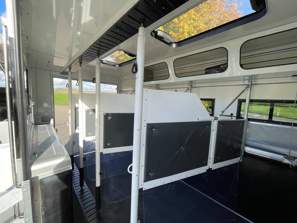 Camión para caballos Otra marca VOLVO 0 Nuevo