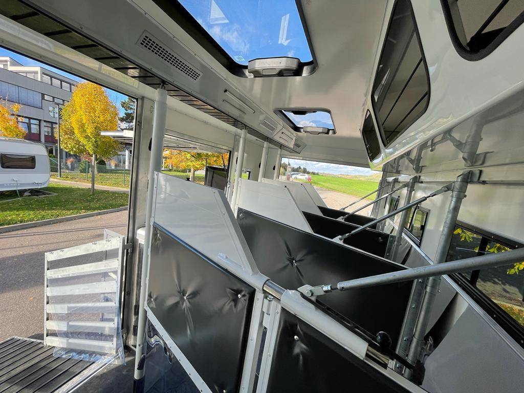 Camión para caballos Otra marca VOLVO 0 Nuevo