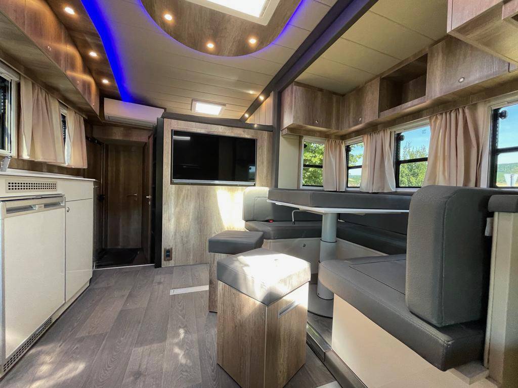 Camión para caballos Otra marca VOLVO 0 Nuevo