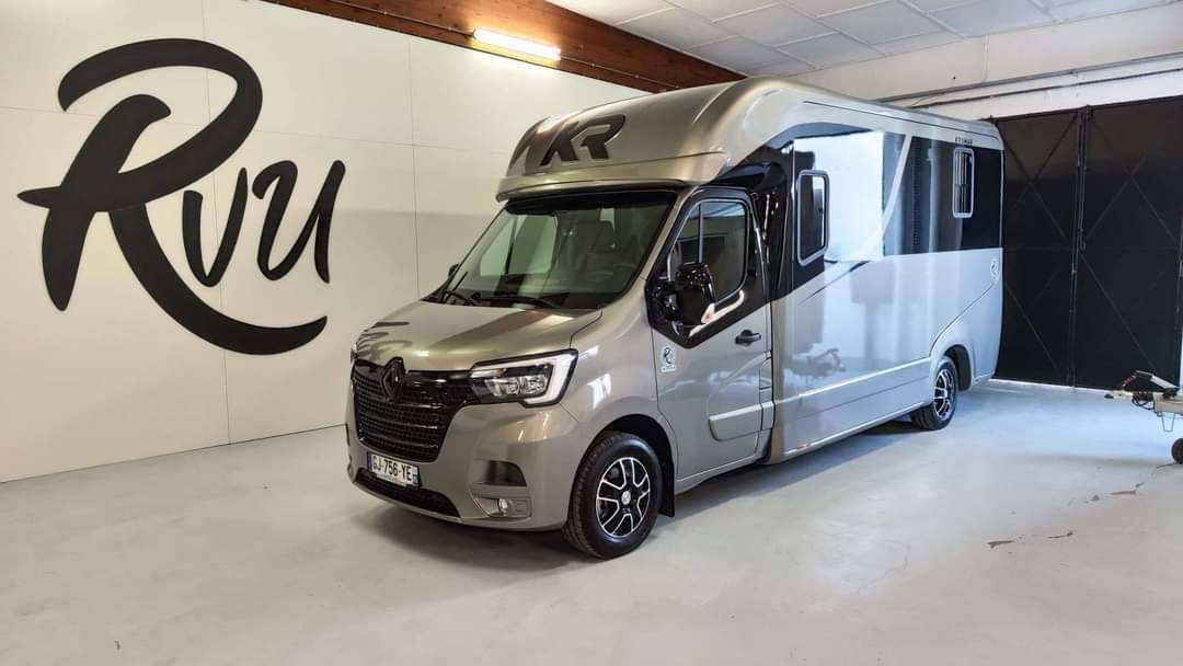 Furgoneta para caballos Krismar  2023 Nuevo