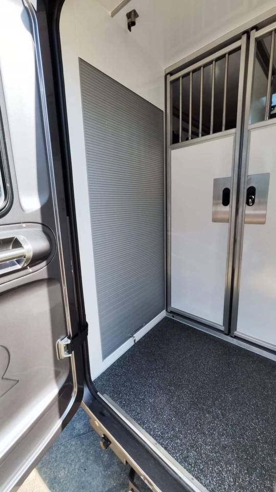 Furgoneta para caballos Krismar  2023 Nuevo