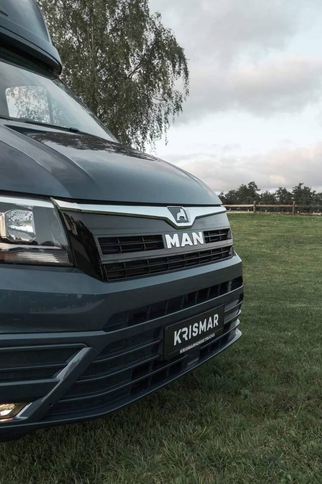 Furgoneta para caballos Krismar  2023 Nuevo