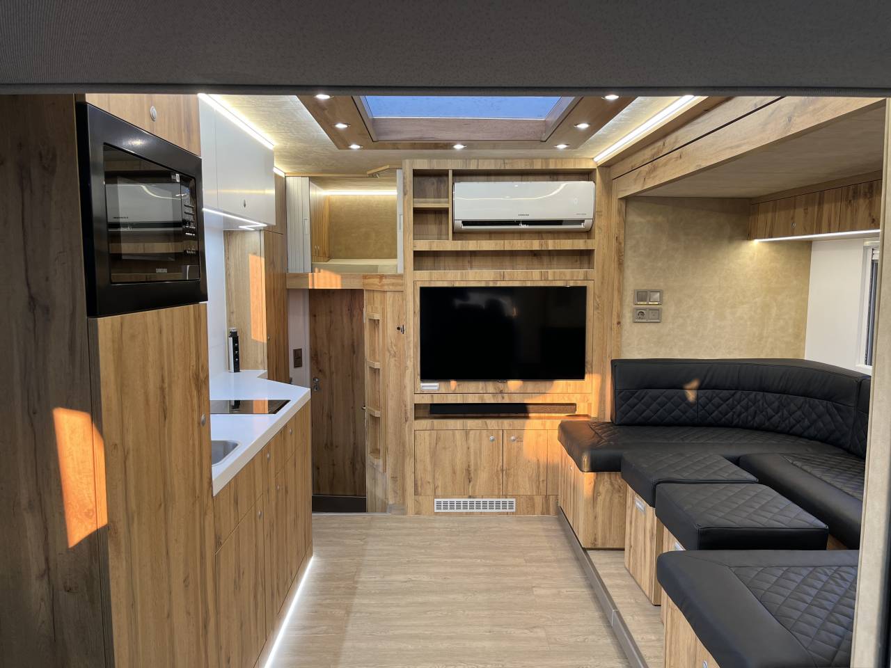 Camión para caballos Scania SCANIA 0 Nuevo