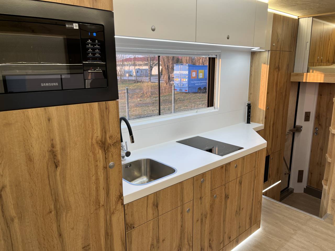 Camión para caballos Scania SCANIA 0 Nuevo