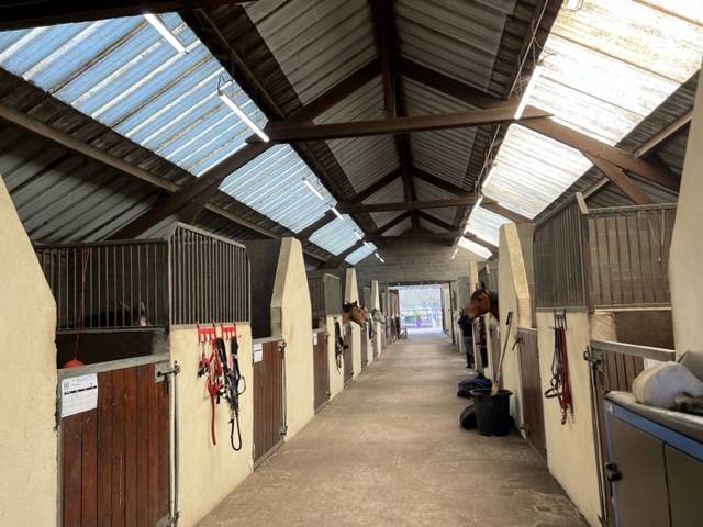 Cuadra de propietarios En venta Loiret