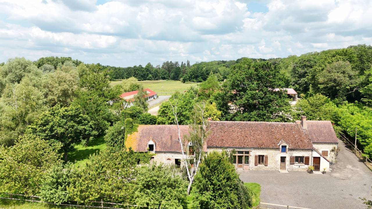Cuadra de propietarios En venta Loiret