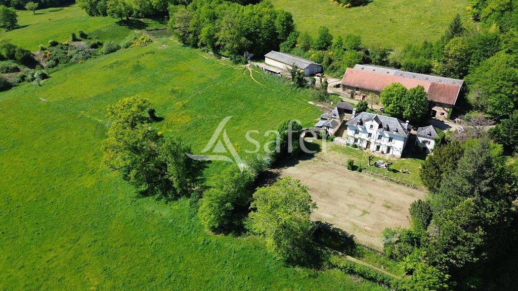 Explotación agrícola En venta Corrèze